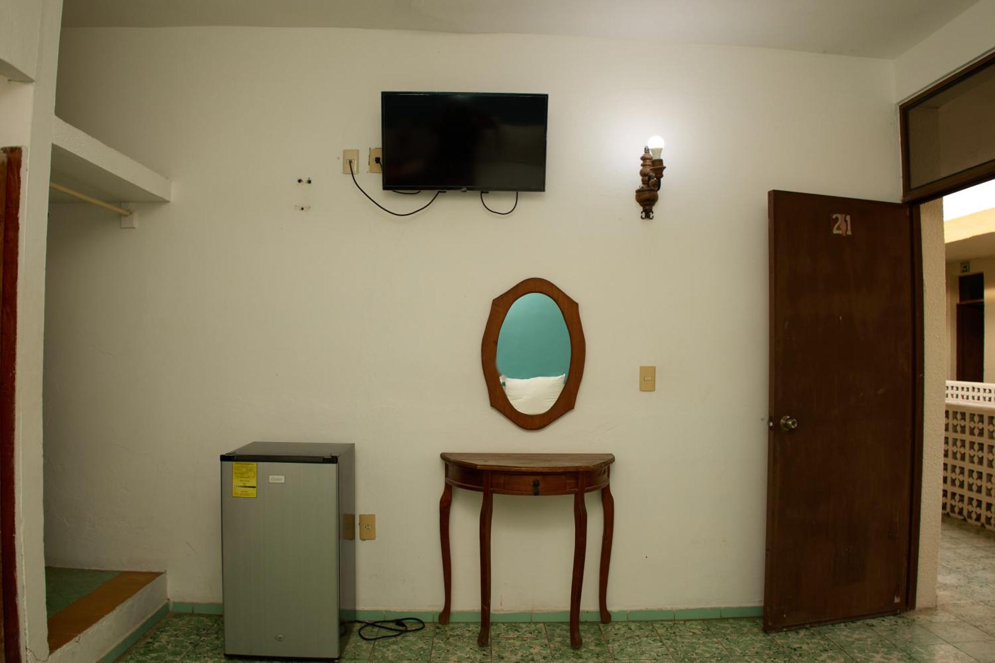 Hotel San Lorenzo Barra de Navidad Dış mekan fotoğraf