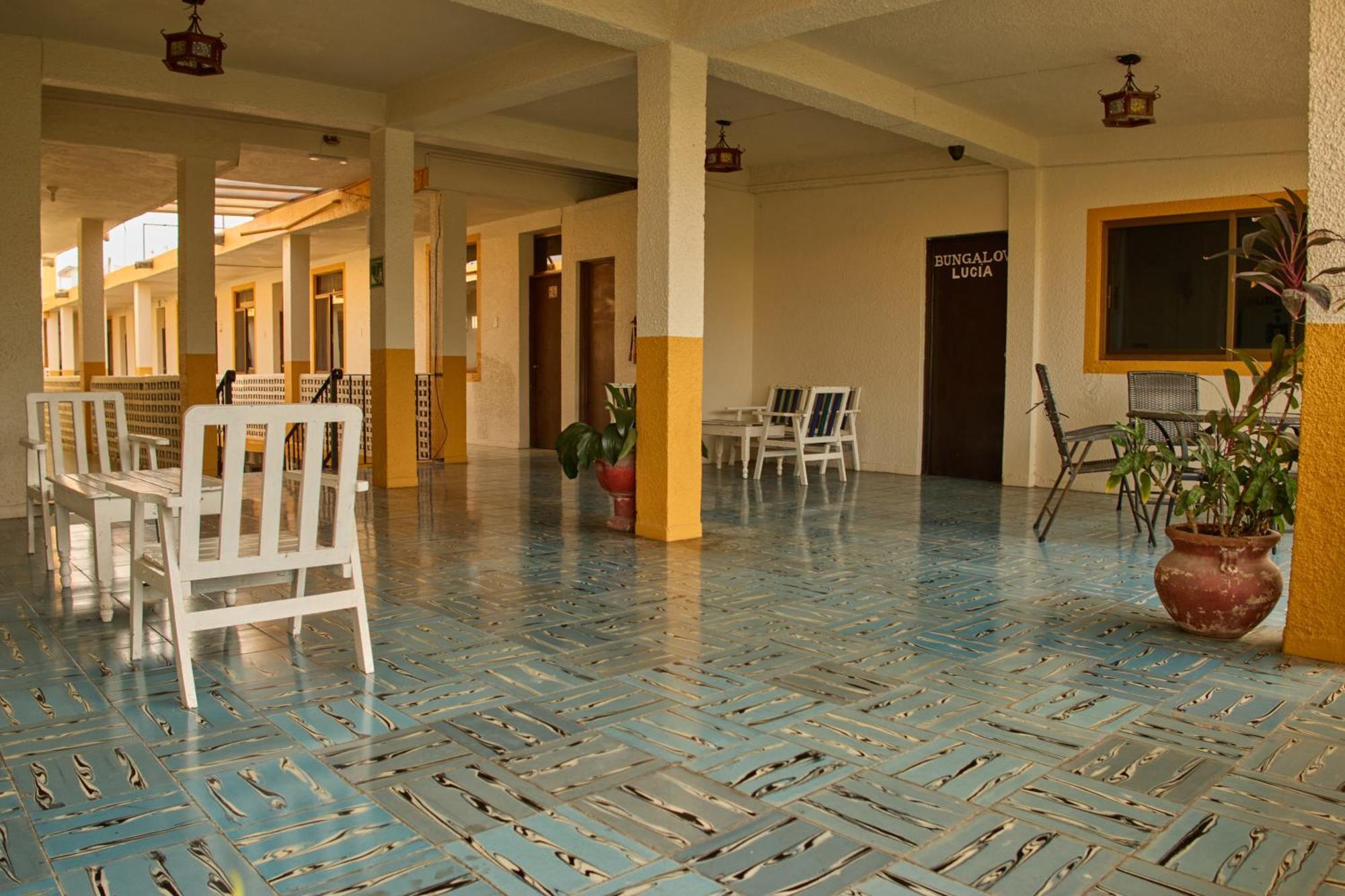 Hotel San Lorenzo Barra de Navidad Dış mekan fotoğraf