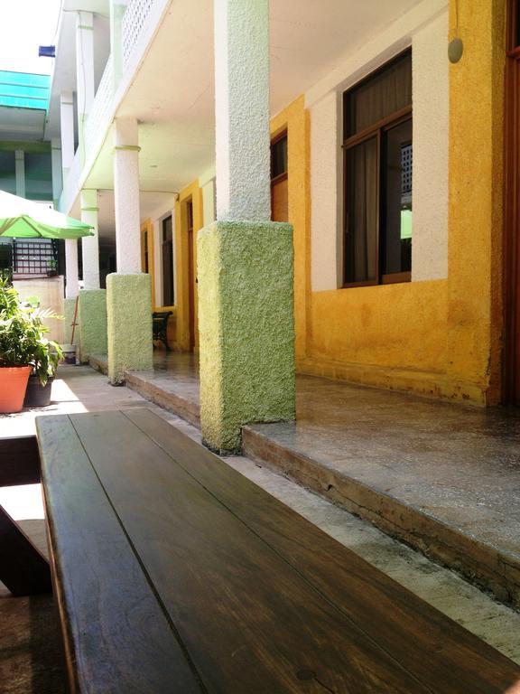 Hotel San Lorenzo Barra de Navidad Dış mekan fotoğraf