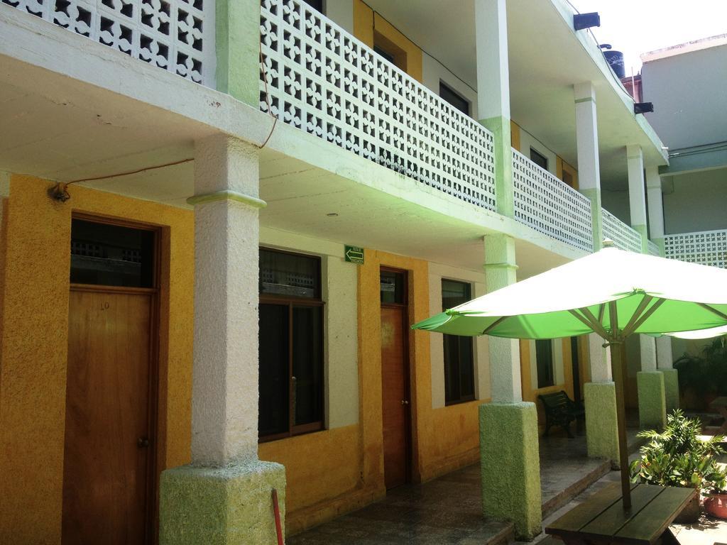 Hotel San Lorenzo Barra de Navidad Dış mekan fotoğraf