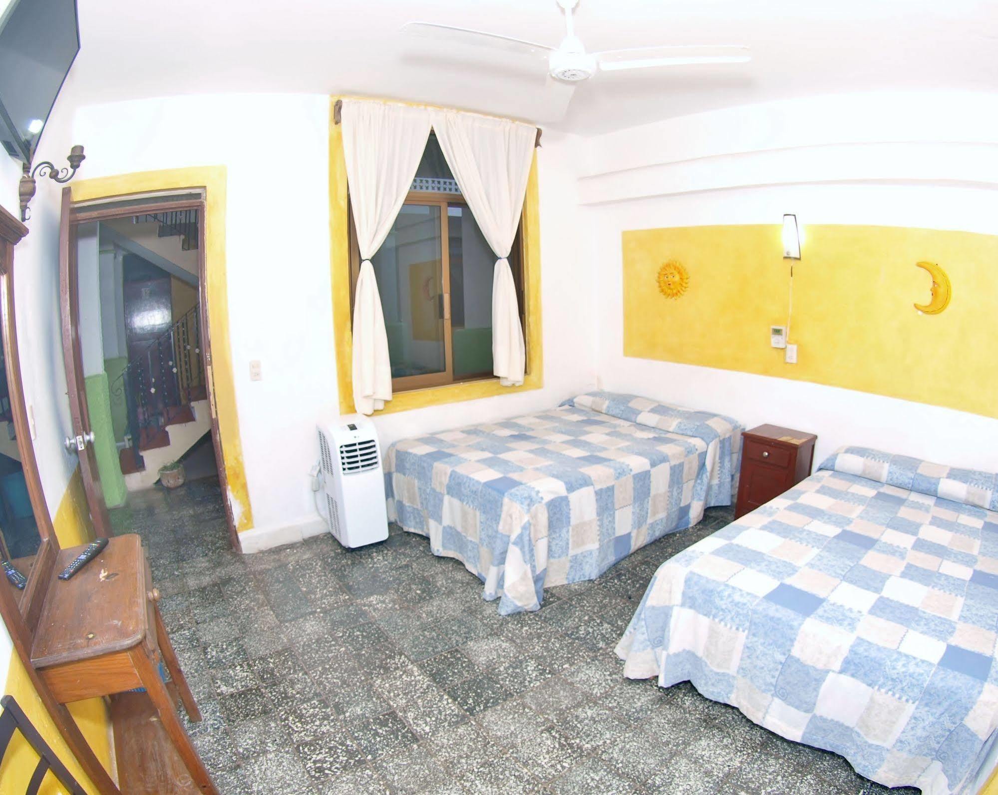 Hotel San Lorenzo Barra de Navidad Dış mekan fotoğraf