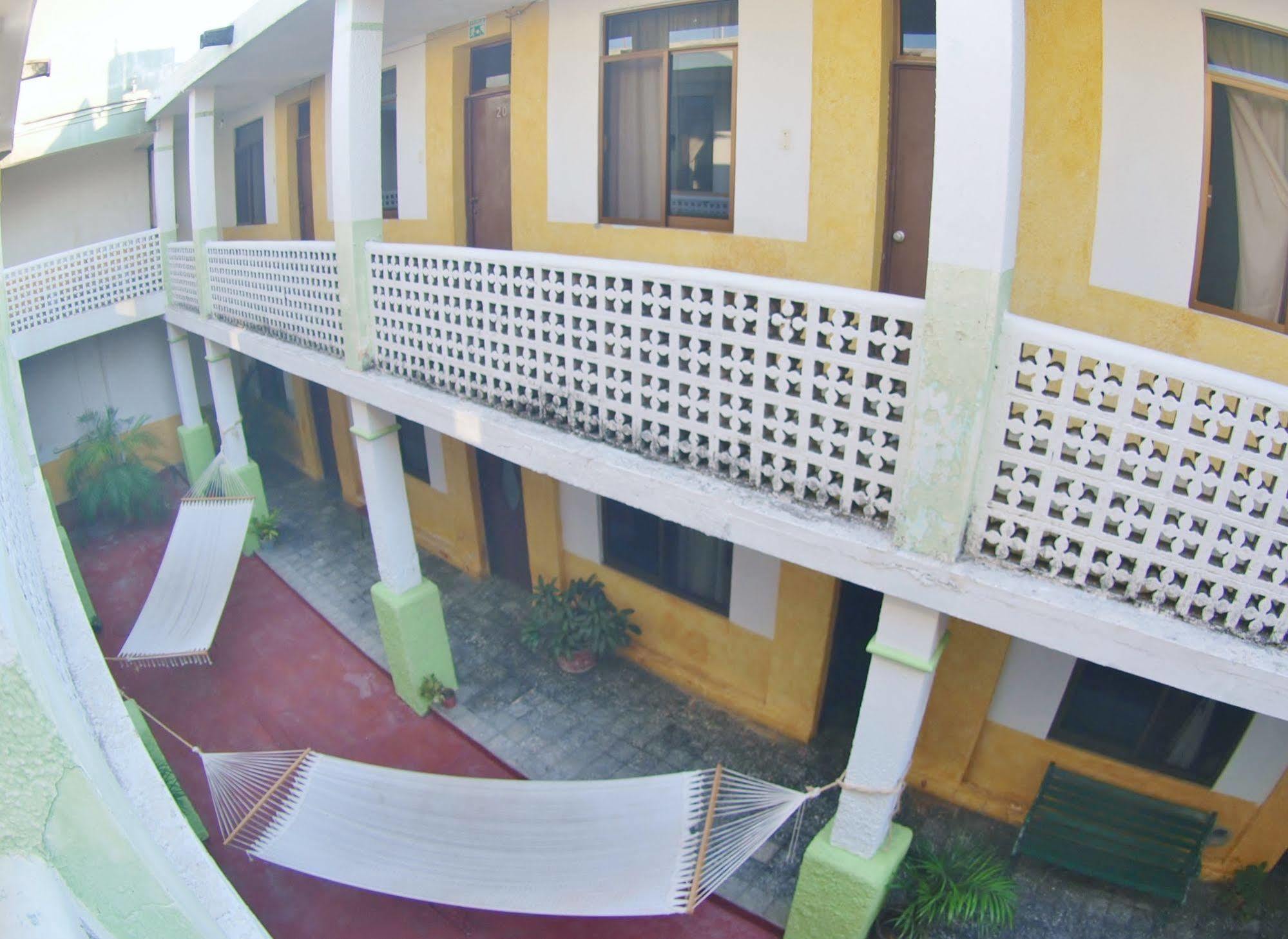 Hotel San Lorenzo Barra de Navidad Dış mekan fotoğraf